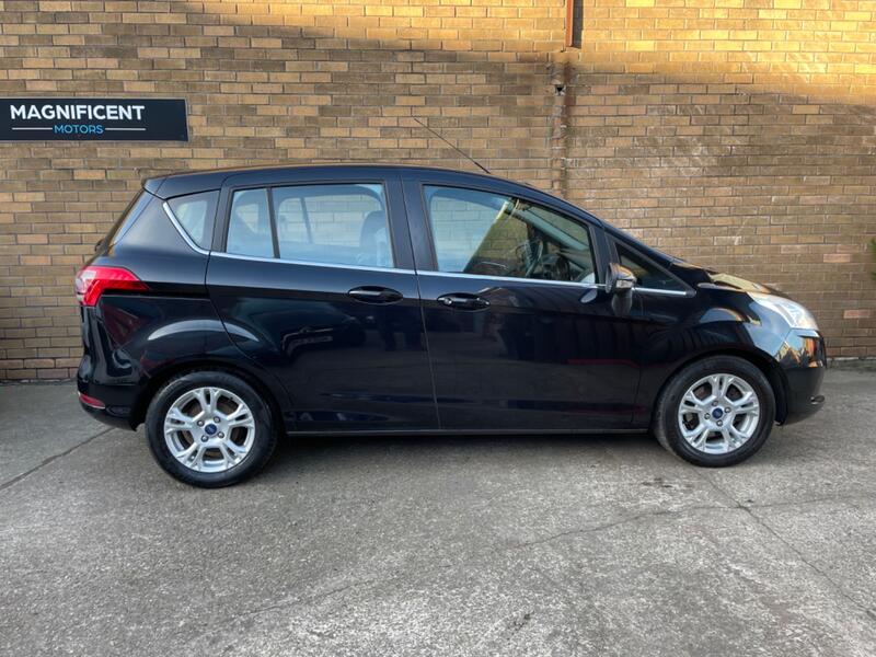 View FORD B-MAX 1.6 TDCi Zetec