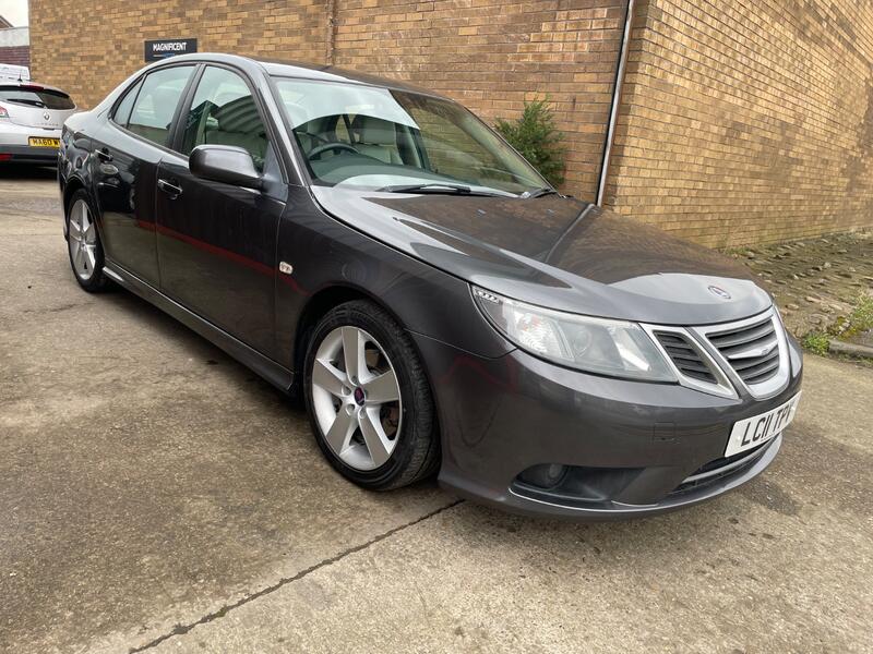 View SAAB 9-3 1.9 TTiD Vector Sport