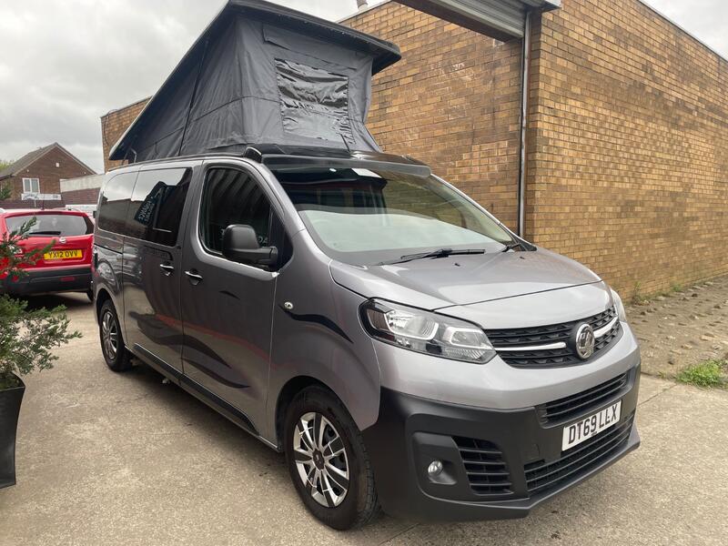 View VAUXHALL VIVARO 2.0 Turbo D 3100 Dynamic
