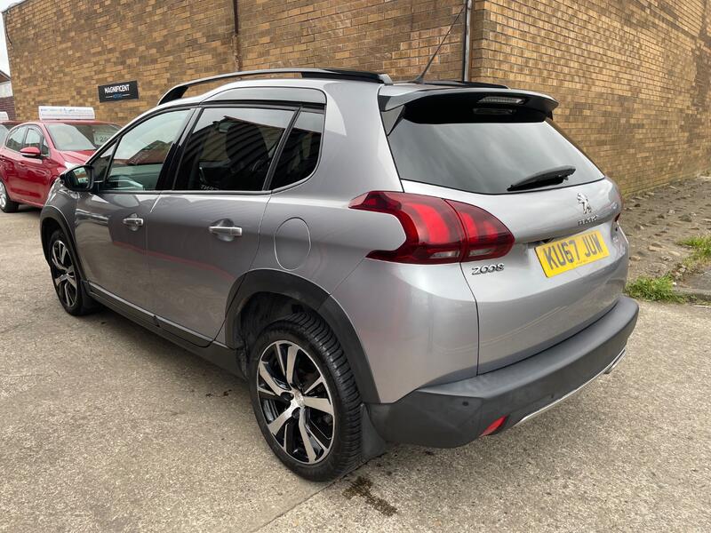 View PEUGEOT 2008 1.6 BlueHDi GT Line