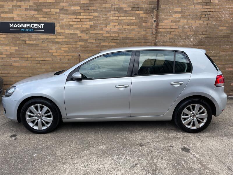 View VOLKSWAGEN GOLF 1.6 TDI BlueMotion Tech Match
