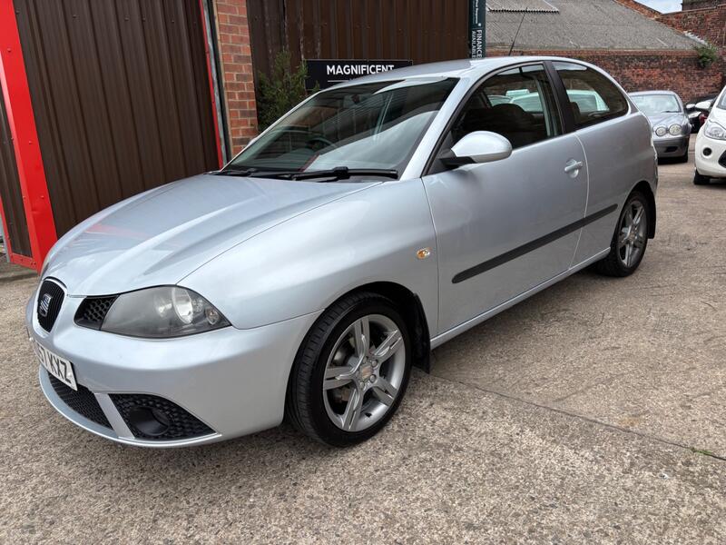 View SEAT IBIZA 1.4 16v Formula Sport