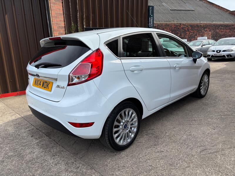 View FORD FIESTA 1.0 T EcoBoost Titanium